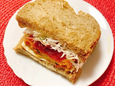 かぼちゃコロッケチーズサンド✧˖°